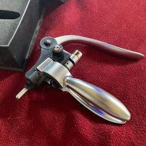 Leeds 1040-01 Wine Companion